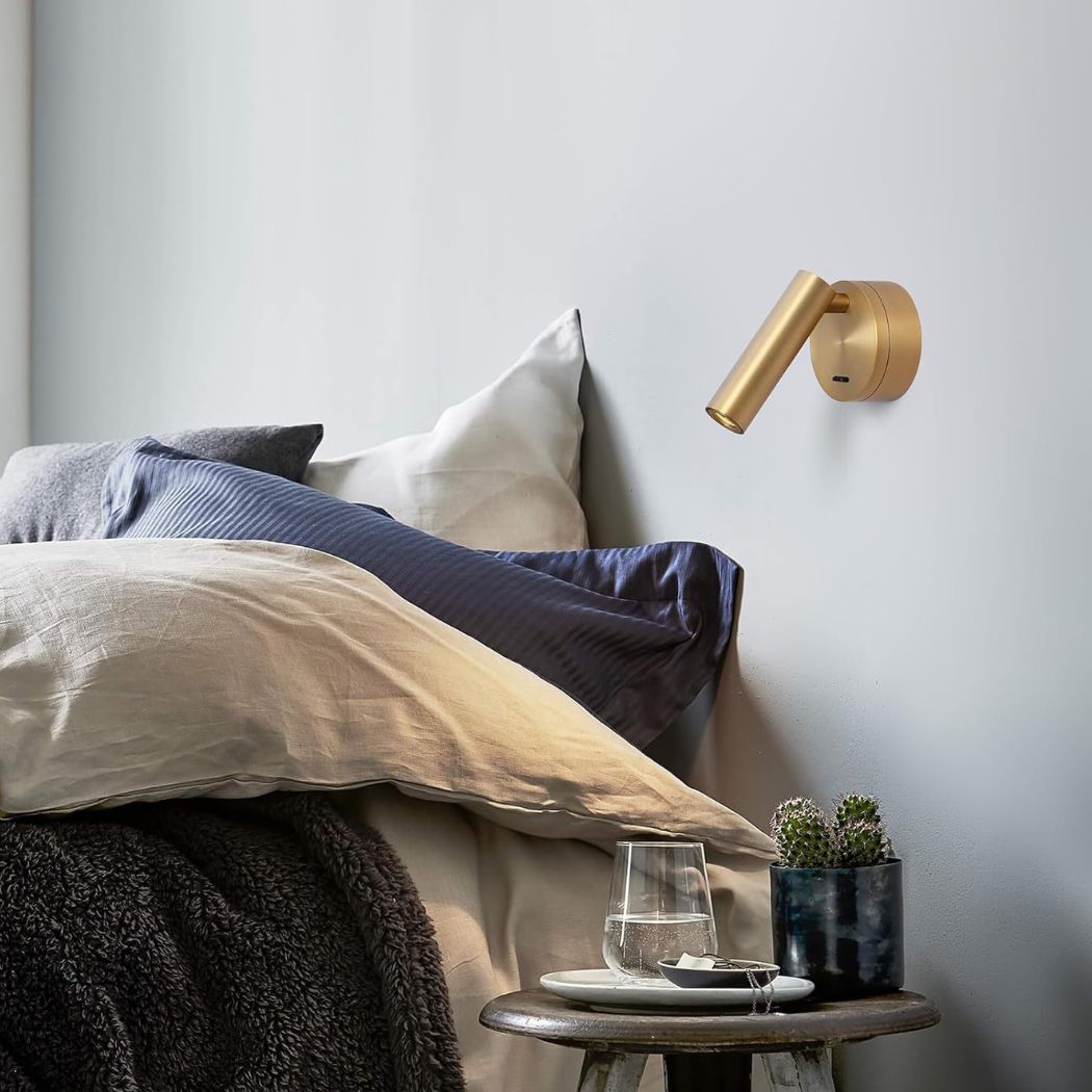 Applique murale — Lumière orientable en laiton
