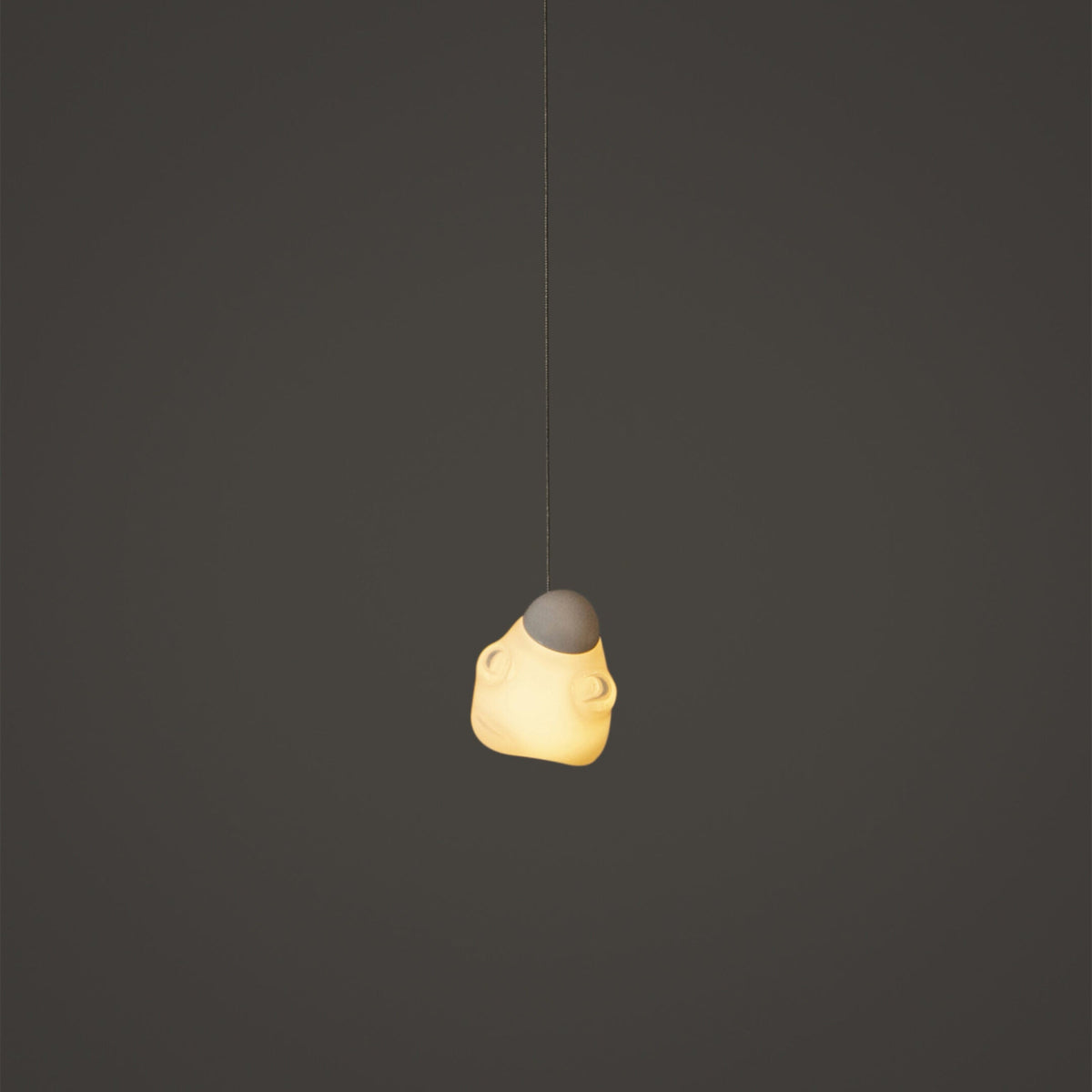 Vasilen Lampe Pendentive Verre Noir Pier Glacé Minimaliste Moderne - Neutralighting