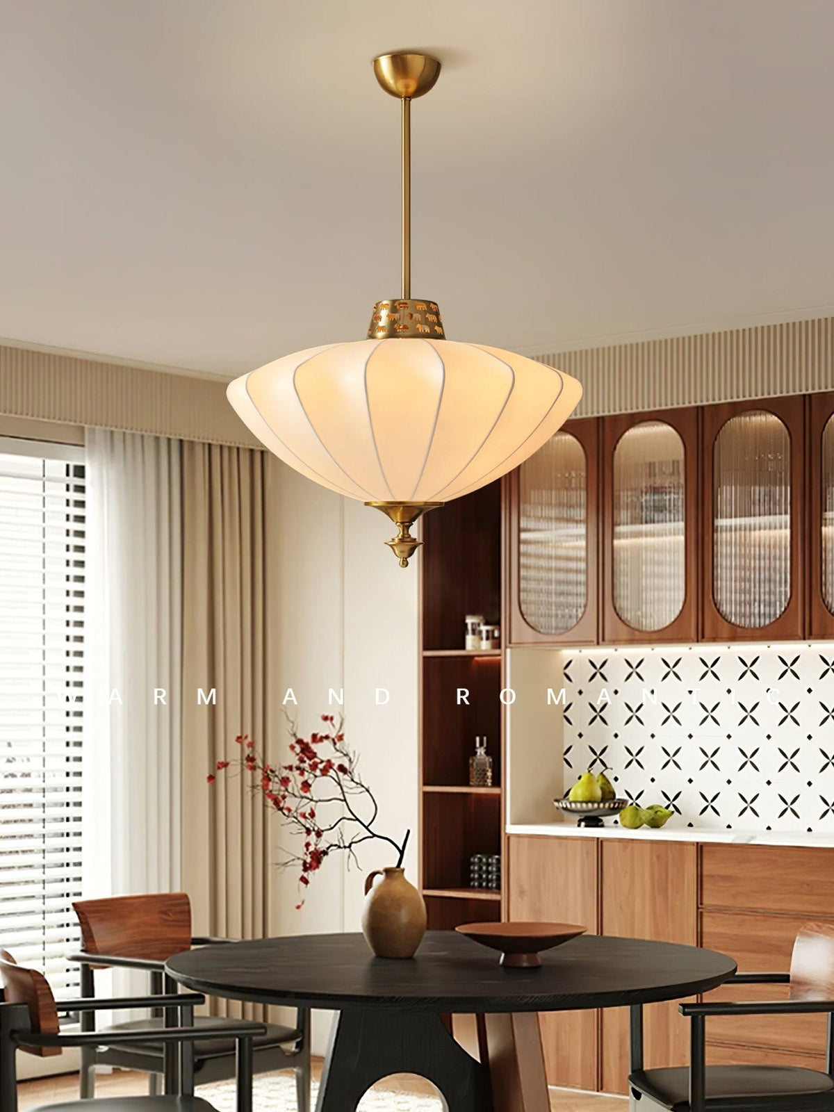 Ortalara Suspension Vintage Élégante en Soie Fleurie - Neutralighting