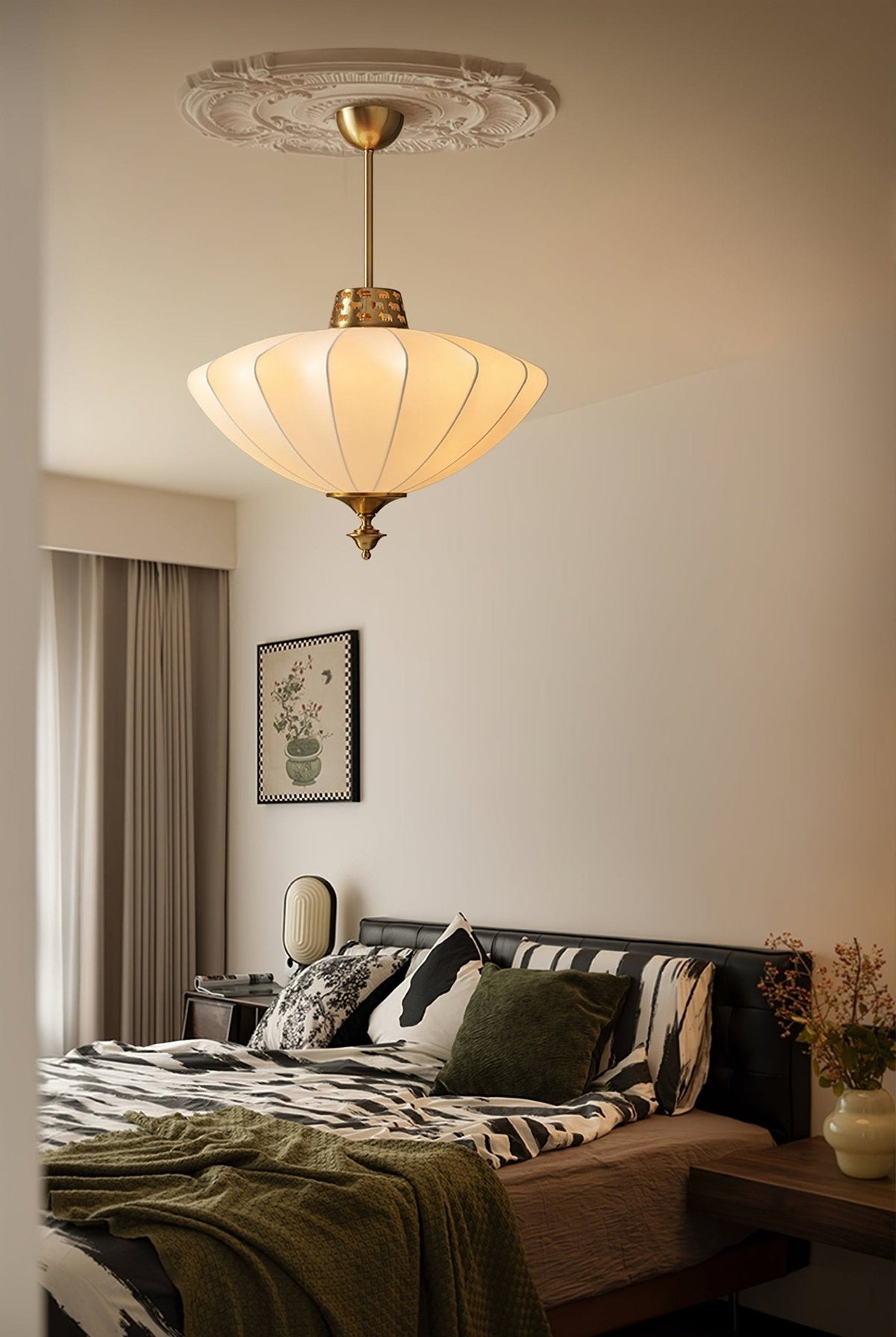 Ortalara Suspension Vintage Élégante en Soie Fleurie - Neutralighting