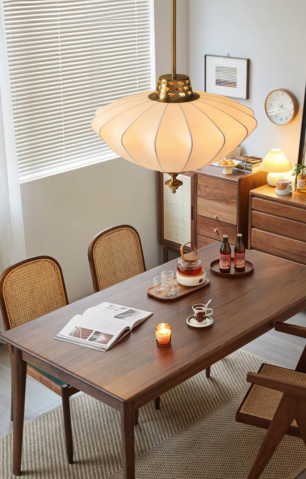 Ortalara Suspension Vintage Élégante en Soie Fleurie - Neutralighting
