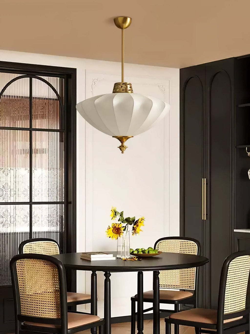Ortalara Suspension Vintage Élégante en Soie Fleurie - Neutralighting