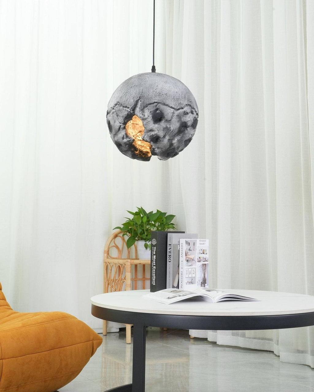 Ilphaara Lampe Suspendue en Plastique Planète Irrégulière - Neutralighting