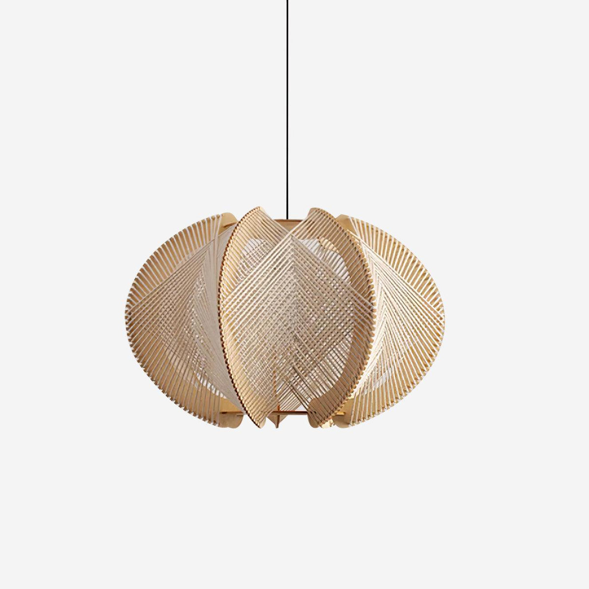Novan Suspension avec abat-jour en tissu, structure en bois et détails en fil métallique - Neutralighting