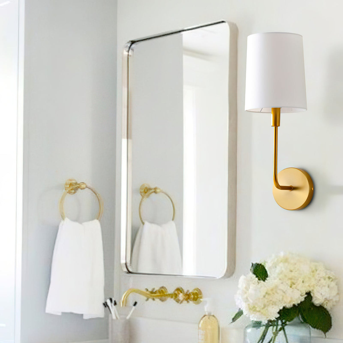 Orvynia Applique Murale Laiton Tissu Minimaliste Moderne - Neutralighting