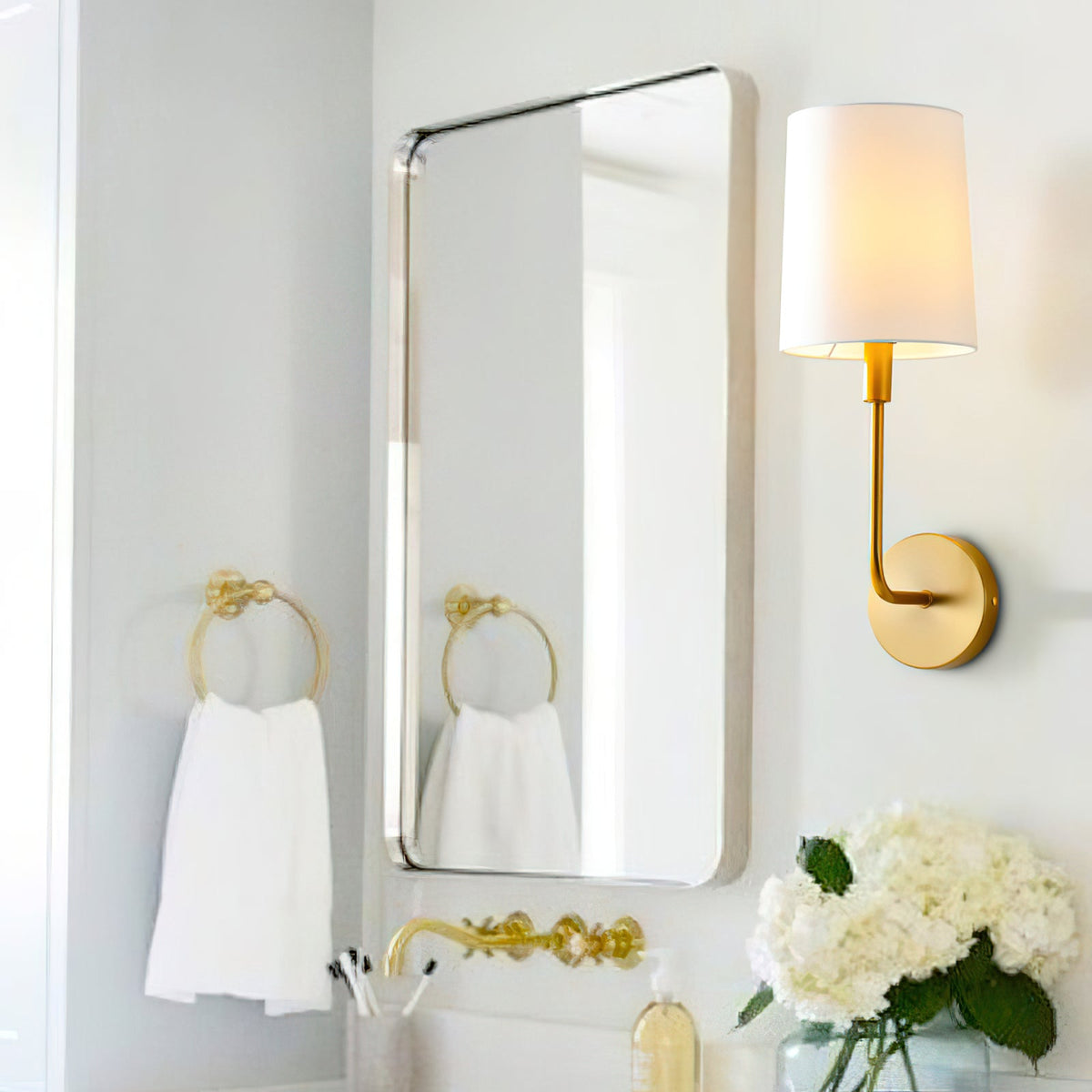 Orvynia Applique Murale Laiton Tissu Minimaliste Moderne - Neutralighting