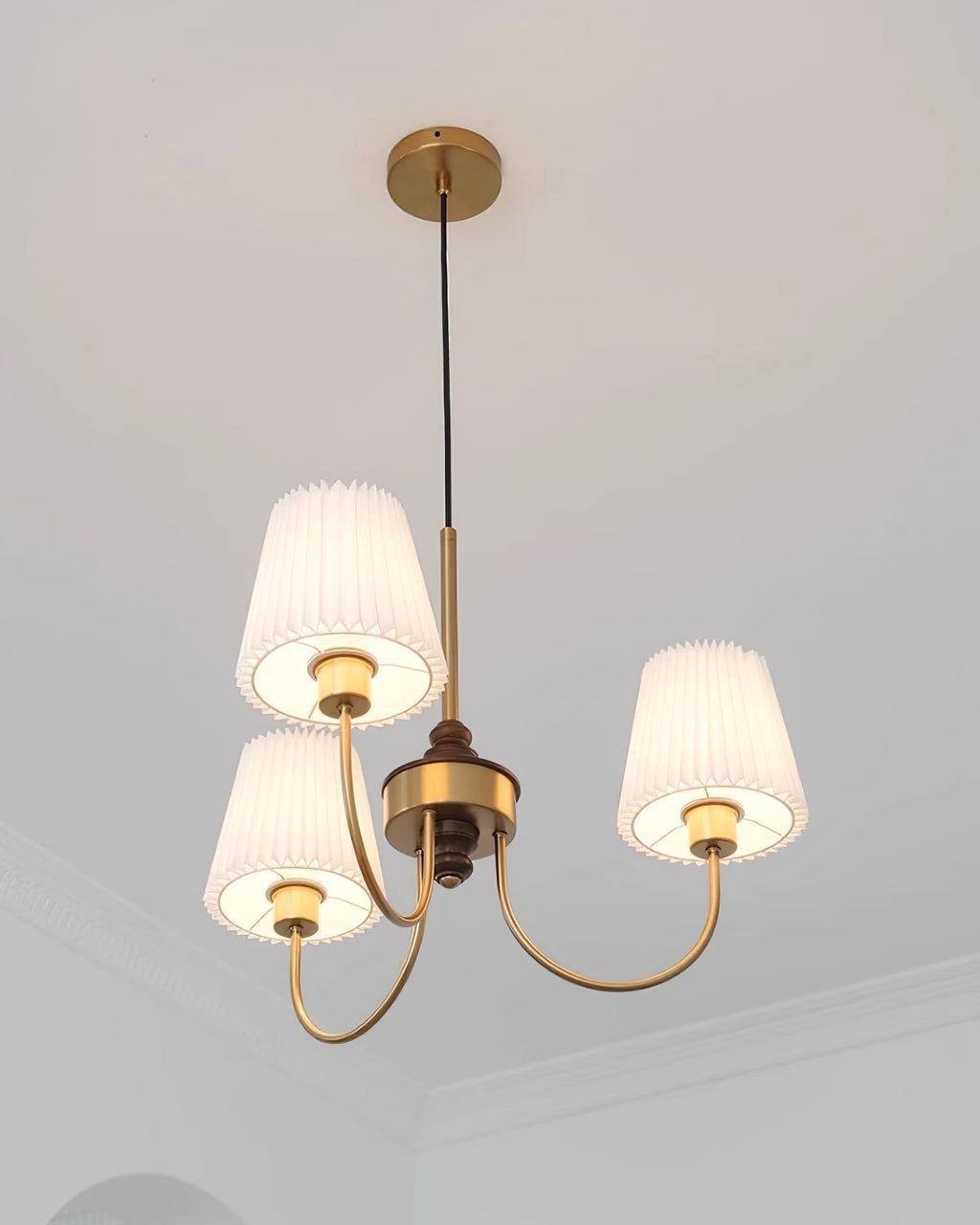 Jeremiah Lustre Abat-jours en Tissu Plissé Laiton Bois - Neutralighting