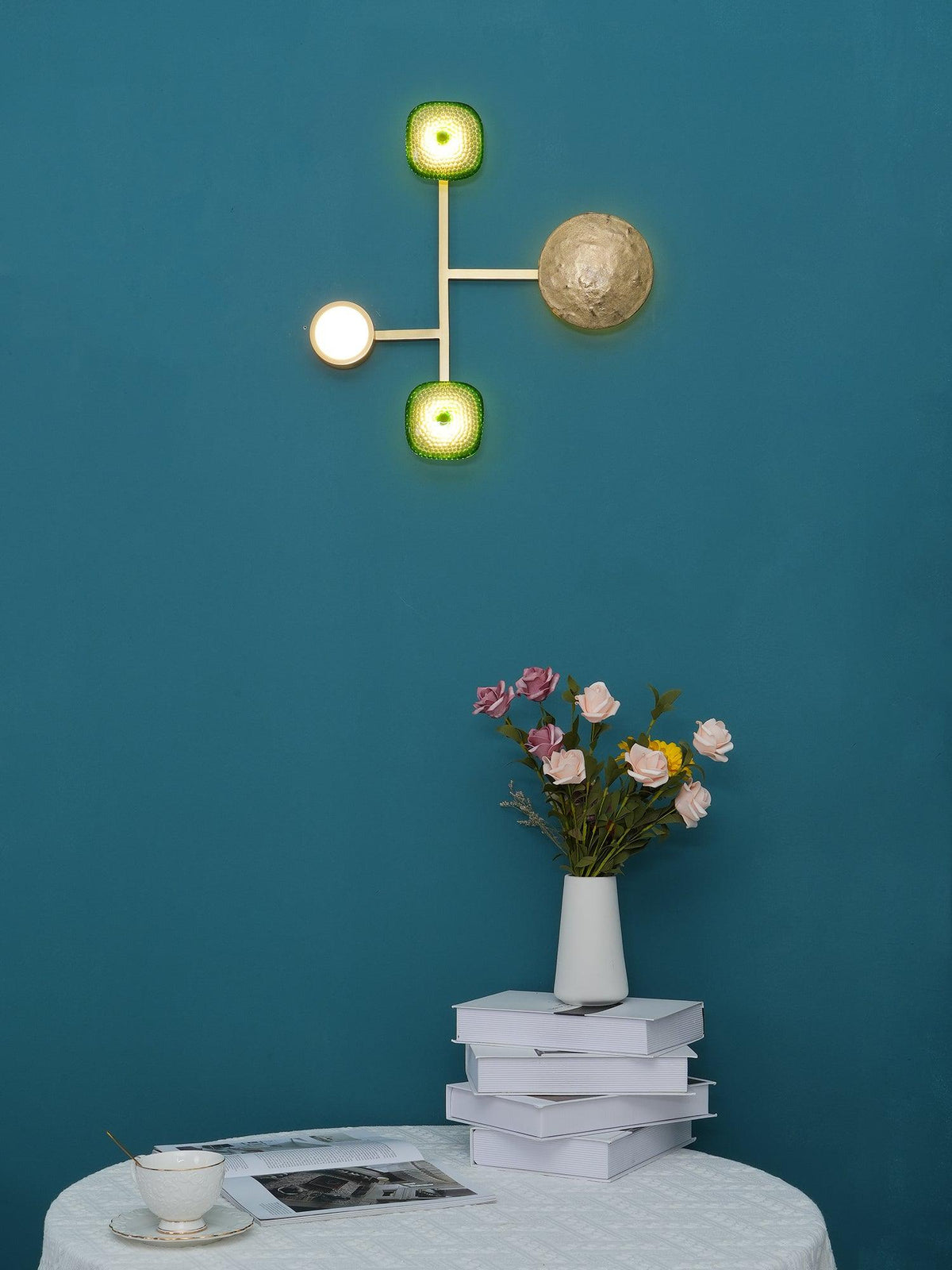 OrbitenApplique Murale en Laiton et Verre Moderne - Neutralighting