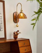 Vireoce Applique murale et globe en verre lisse avec plaque arrière en bois - Neutralighting