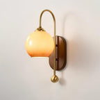 Vireoce Applique murale et globe en verre lisse avec plaque arrière en bois - Neutralighting