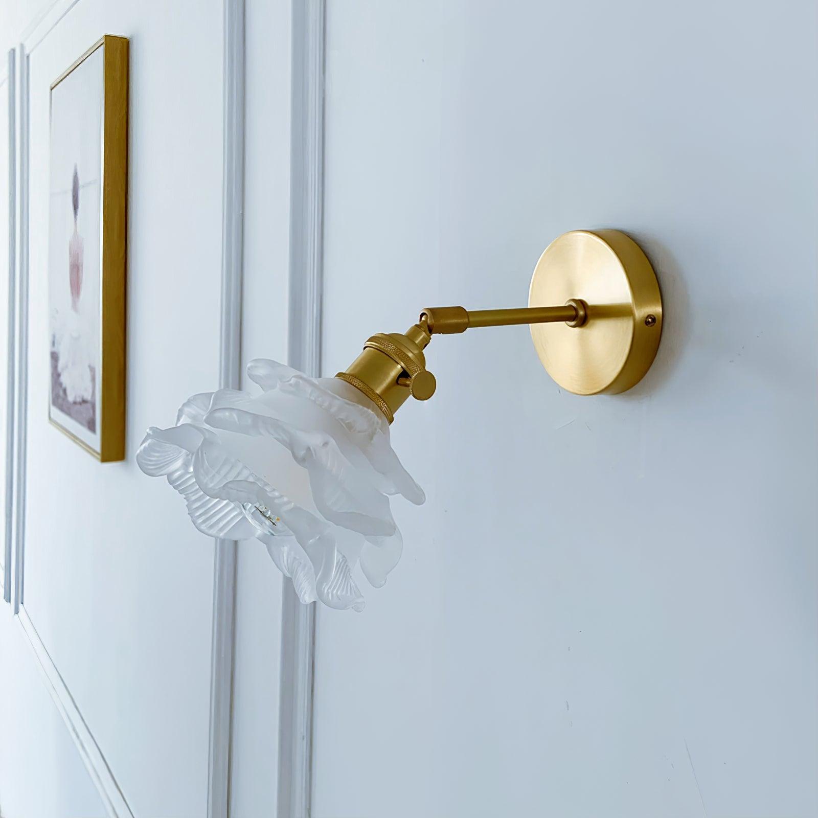 Petal Applique Murale Vintage en Laiton - Neutralighting