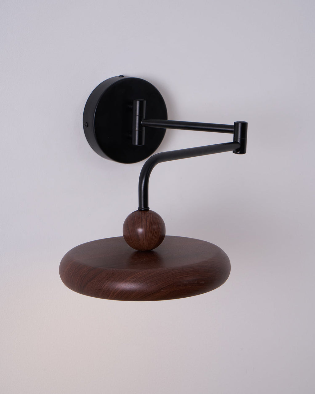 Kenshika Bois Disque Noir Applique Lumière - Neutralighting