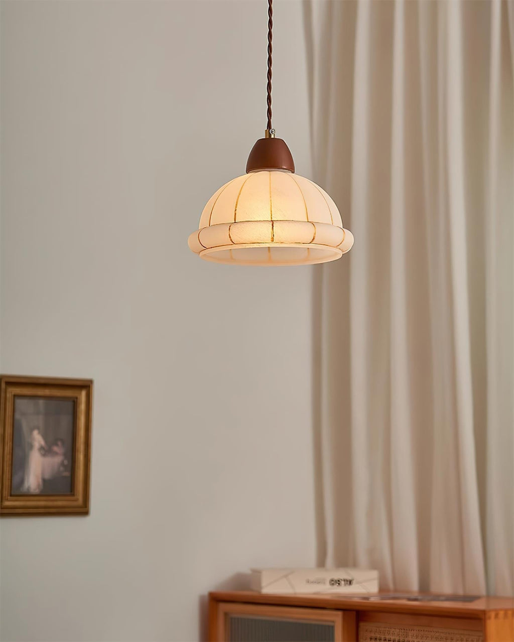 Lampe Suspendue Avec Abat-jour en Verre et Accents en Bois de Noyer Minimaliste - Neutralighting
