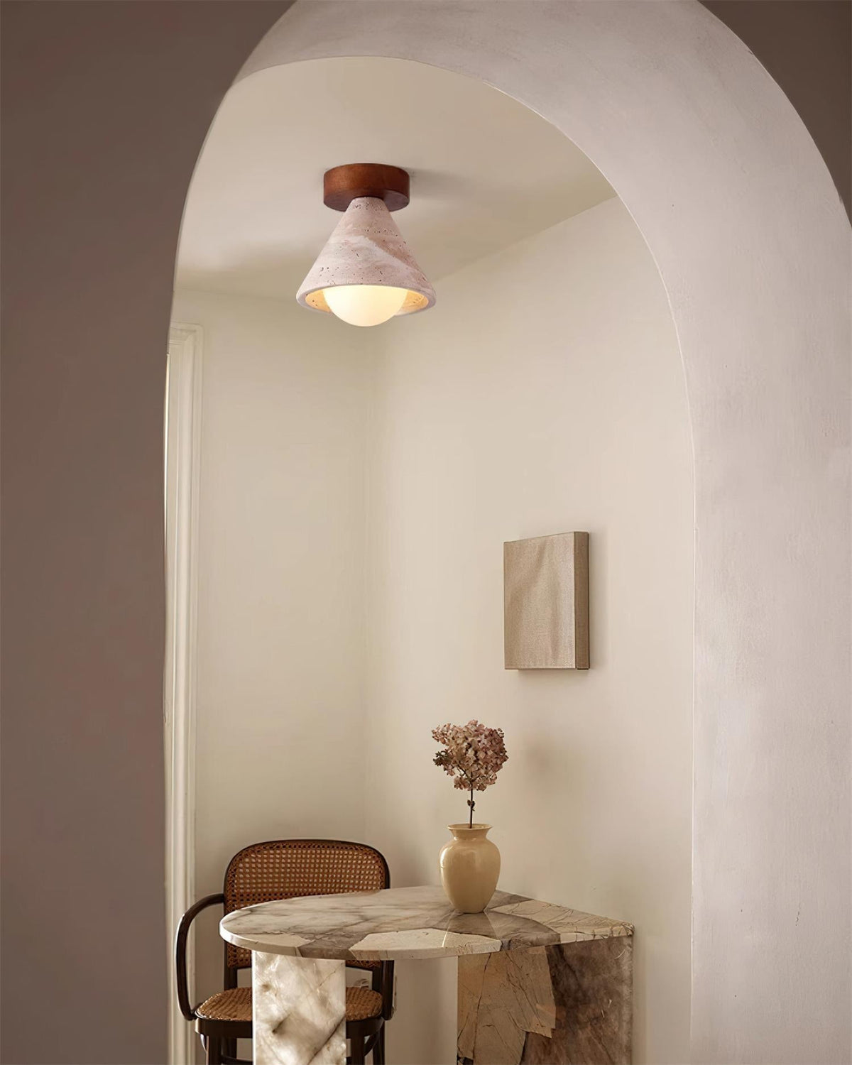 Hudon Lampe Plafonnier Semi-Encastrée en Cone de Travertin - Neutralighting
