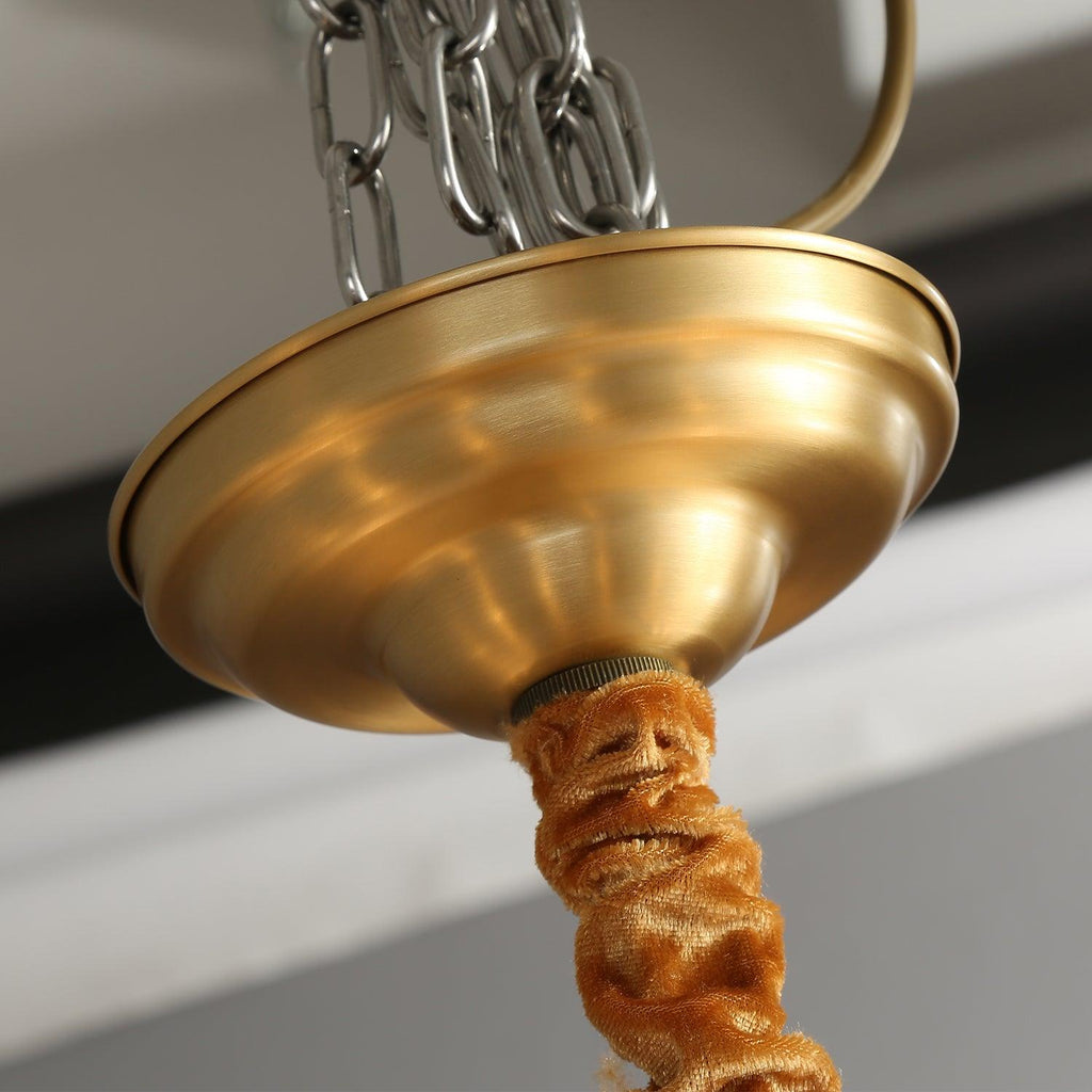 Chandelier Cadre Rond Noir Bras en Laiton avec Verre Cannelé - Neutralighting