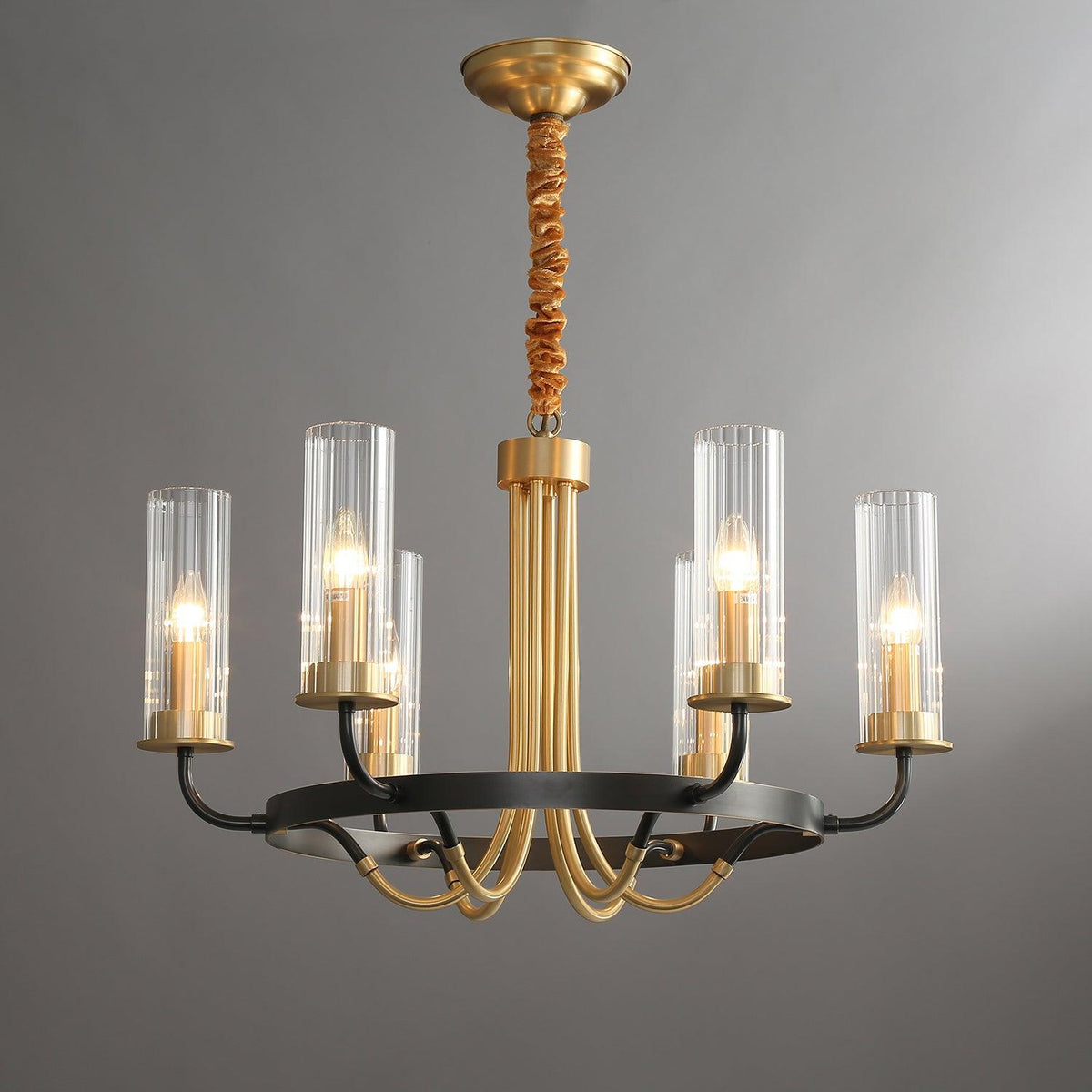 Chandelier Cadre Rond Noir Bras en Laiton avec Verre Cannelé - Neutralighting