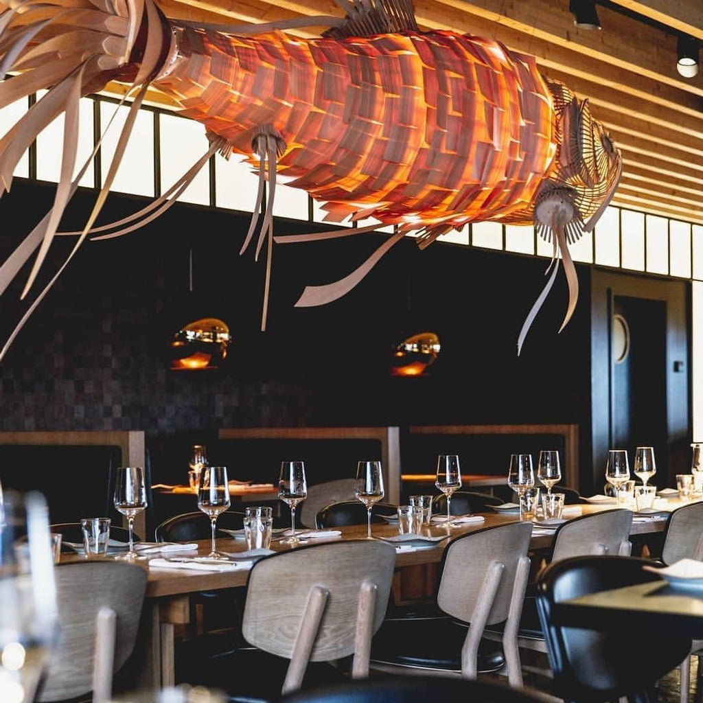 Lustra Lustre Bois Poisson Artisanal - Neutralighting
