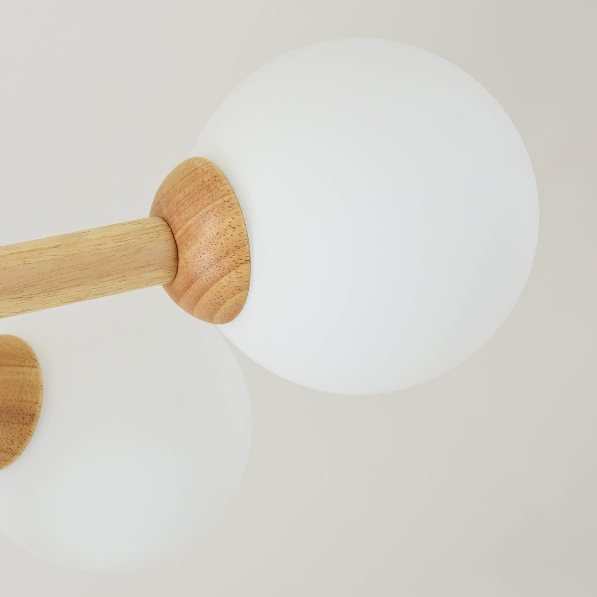 Lustra Chandelier en Bois Globe Minimaliste Naturel - Neutralighting