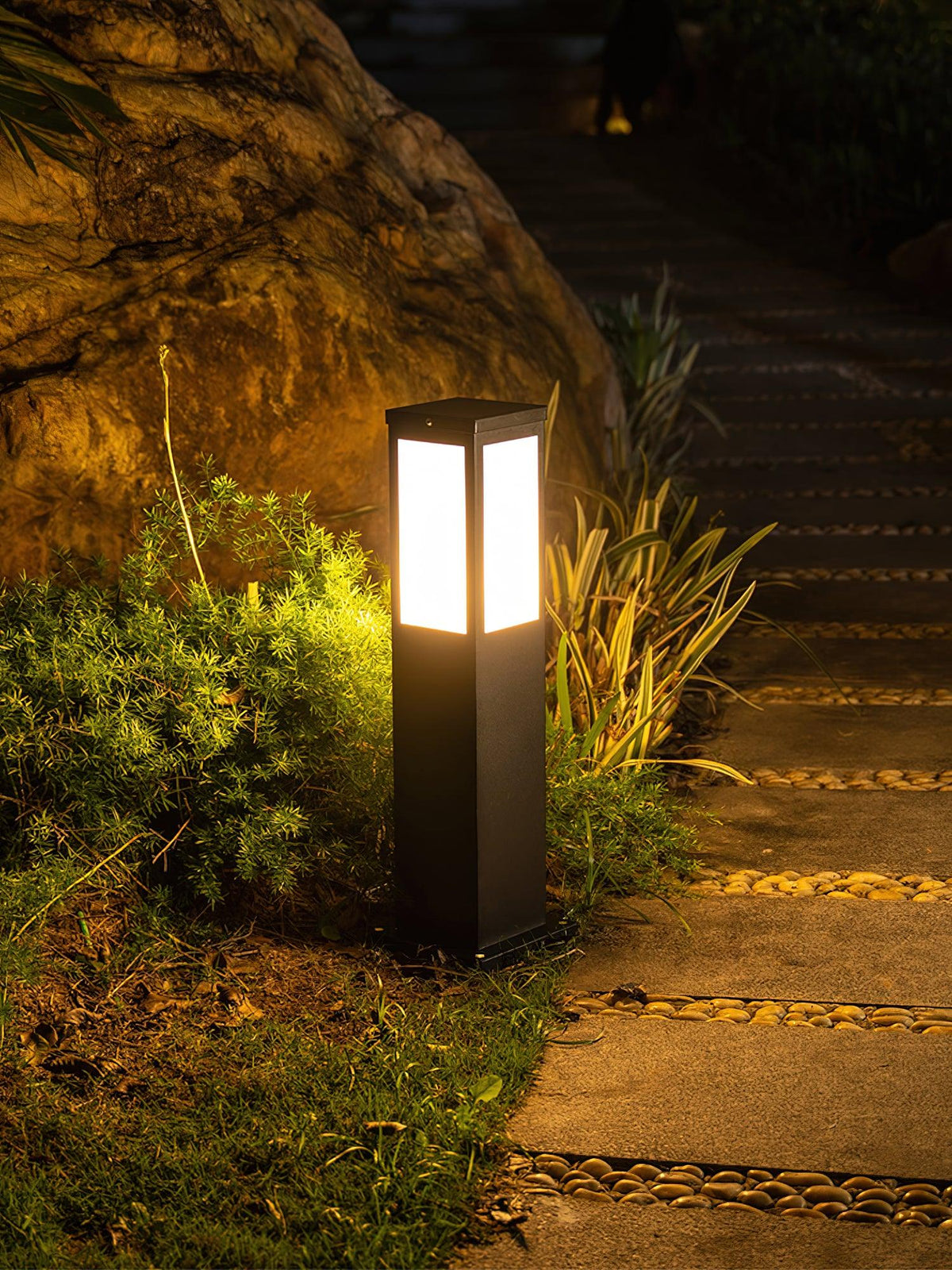 Orshaan Lampe Exterieure Solaire de Type Bollard - Neutralighting