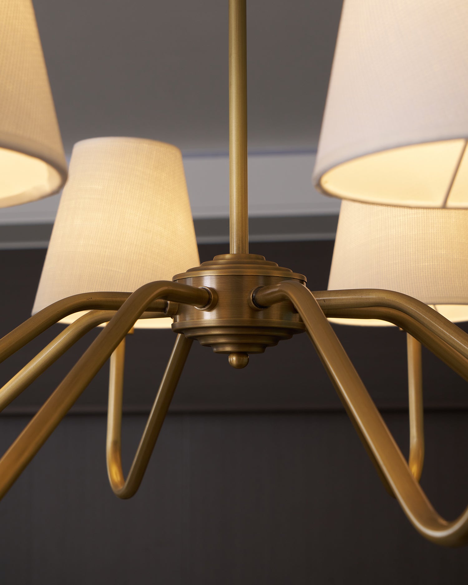 Lassen Lustre Bras Courbés - Neutralighting