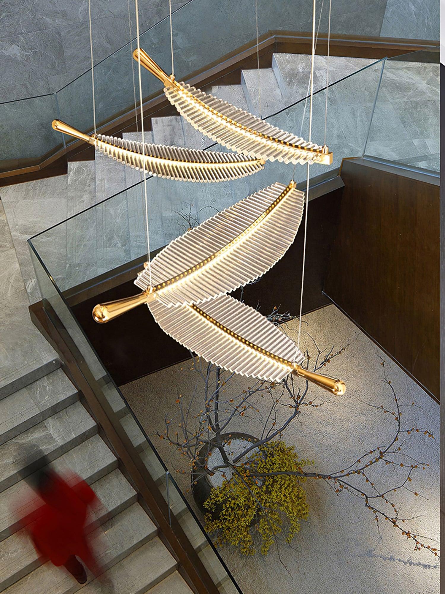 Lustra Chandelier Leaf Acrylic Gold Elegant Modern - Neutralighting