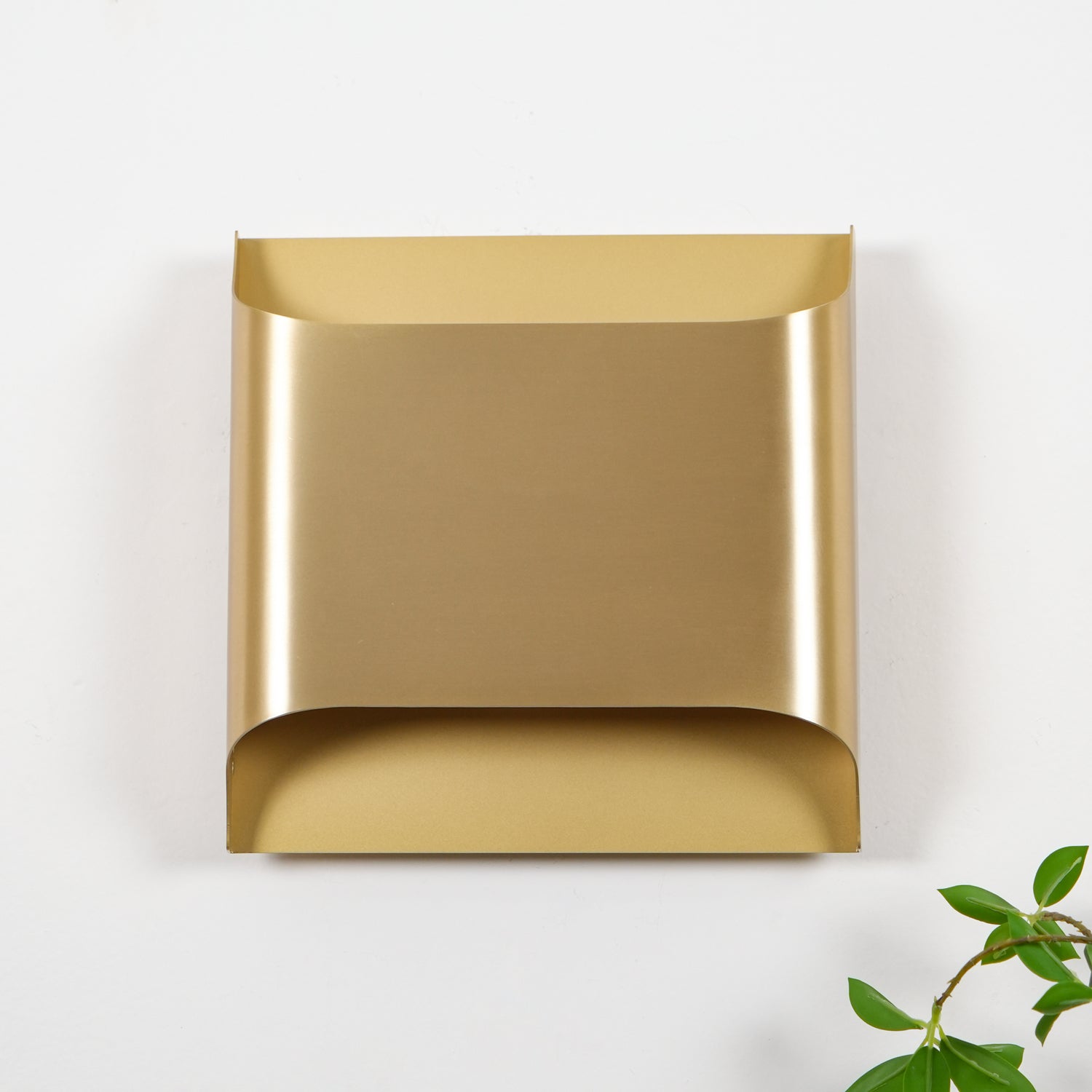 Hardy Applique Murale d'Art Nordic en Laiton - Neutralighting
