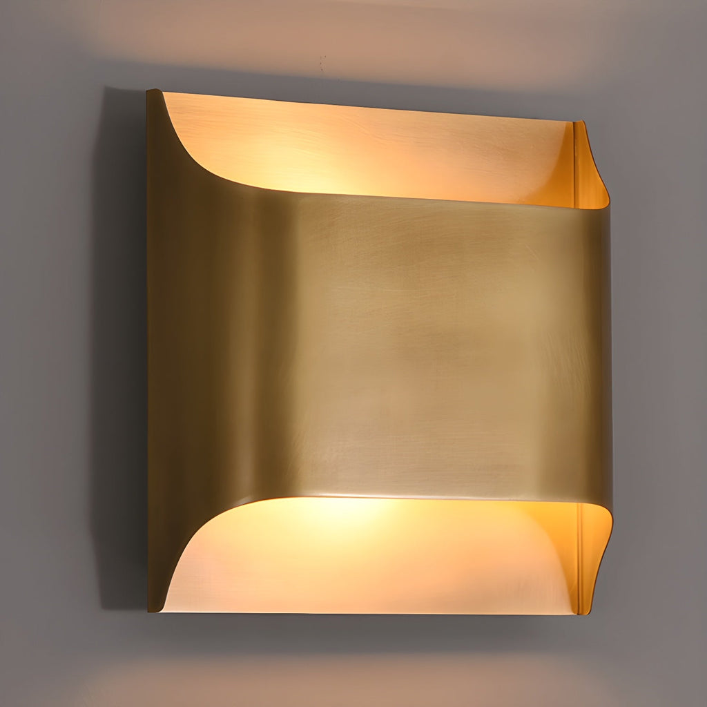 Hardy Applique Murale d'Art Nordic en Laiton - Neutralighting
