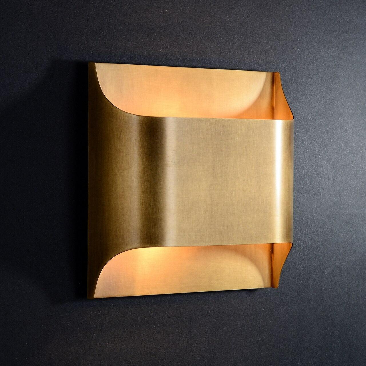 Hardy Applique Murale d'Art Nordic en Laiton - Neutralighting