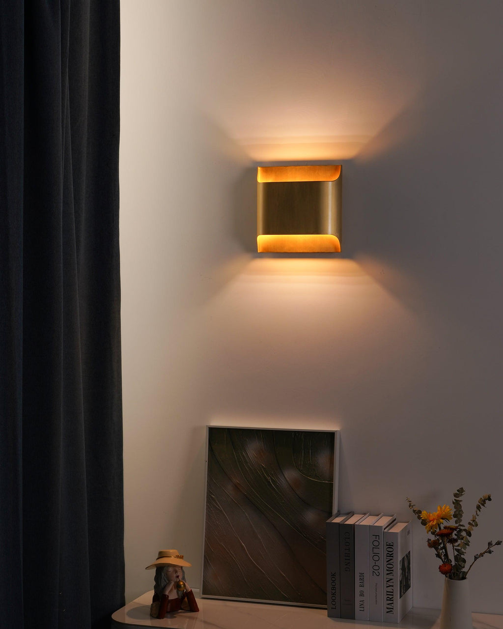 Hardy Applique Murale d'Art Nordic en Laiton - Neutralighting