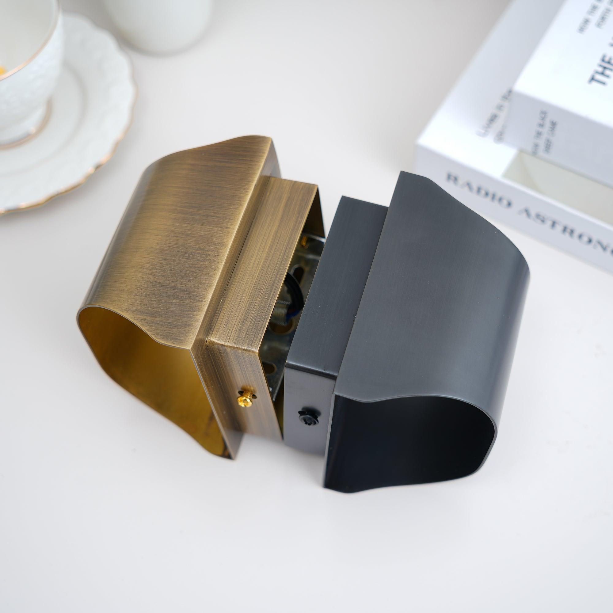 Hardy Applique Murale d'Art Nordic en Laiton - Neutralighting