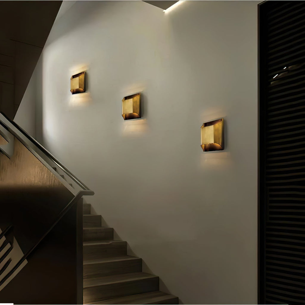 Hardy Applique Murale d'Art Nordic en Laiton - Neutralighting