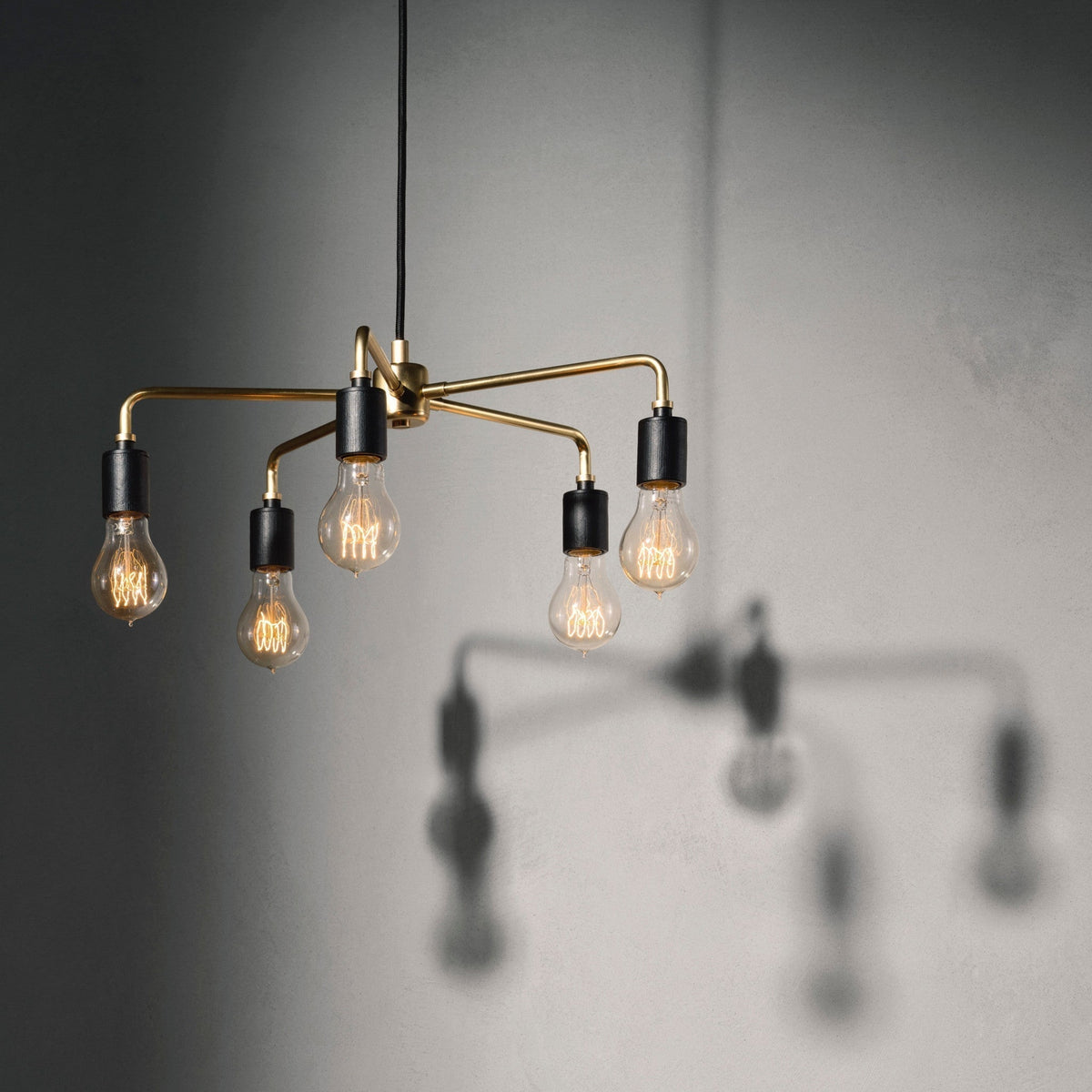 Chandelier Métal Industriel Traditionnel Vecarisra - Neutralighting