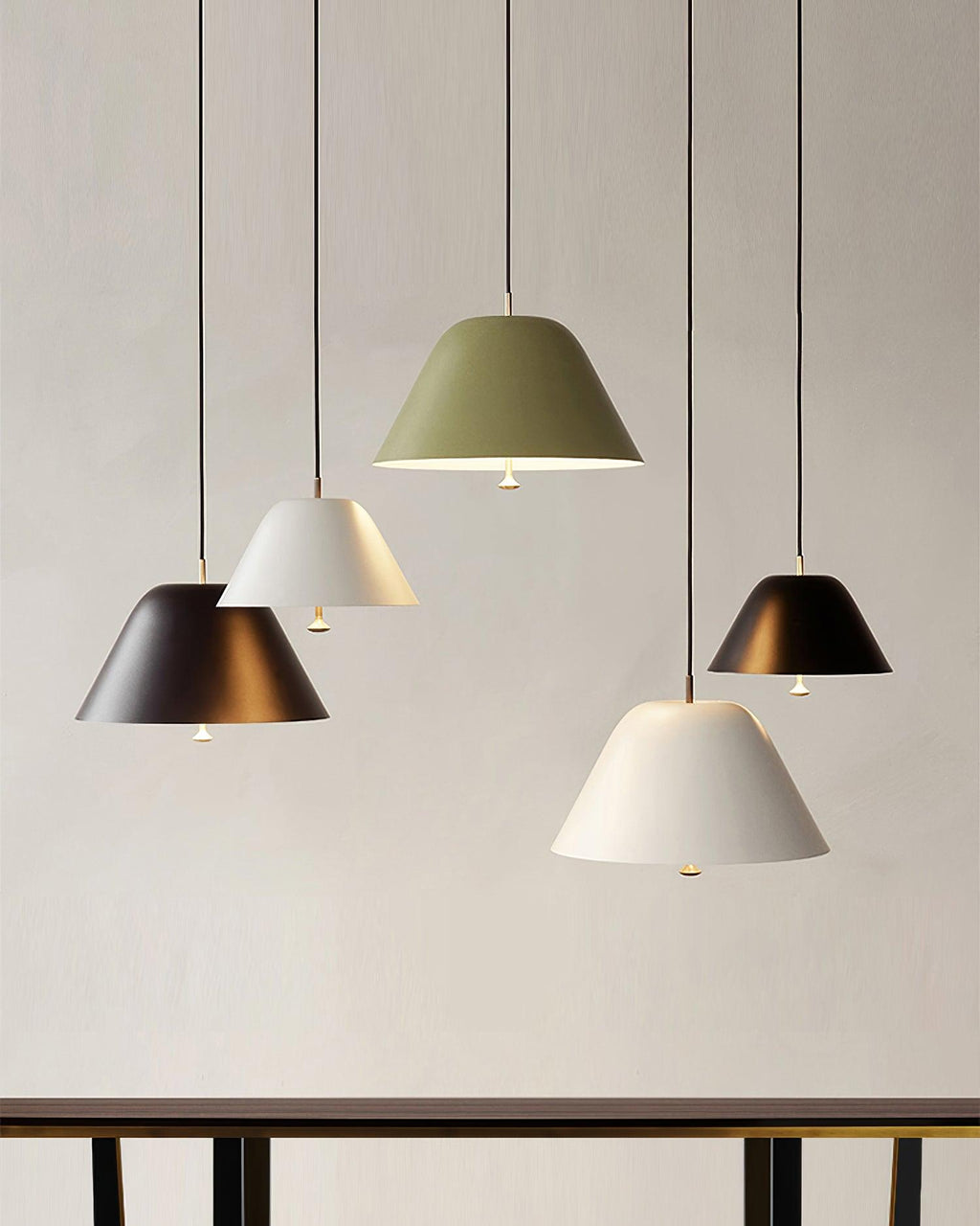 Solain Suspension moderne avec abat-jour vert et blanc minimaliste - Neutralighting