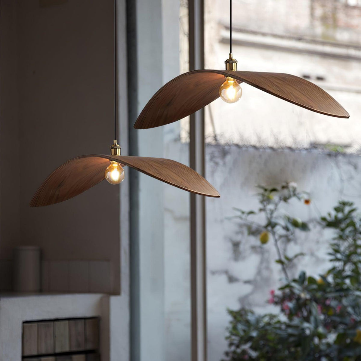 Libelle Suspension en Bois Courbé à Ailes - Neutralighting