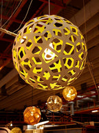 Lustra Suspension Géométrique en Bois Tressé - Neutralighting