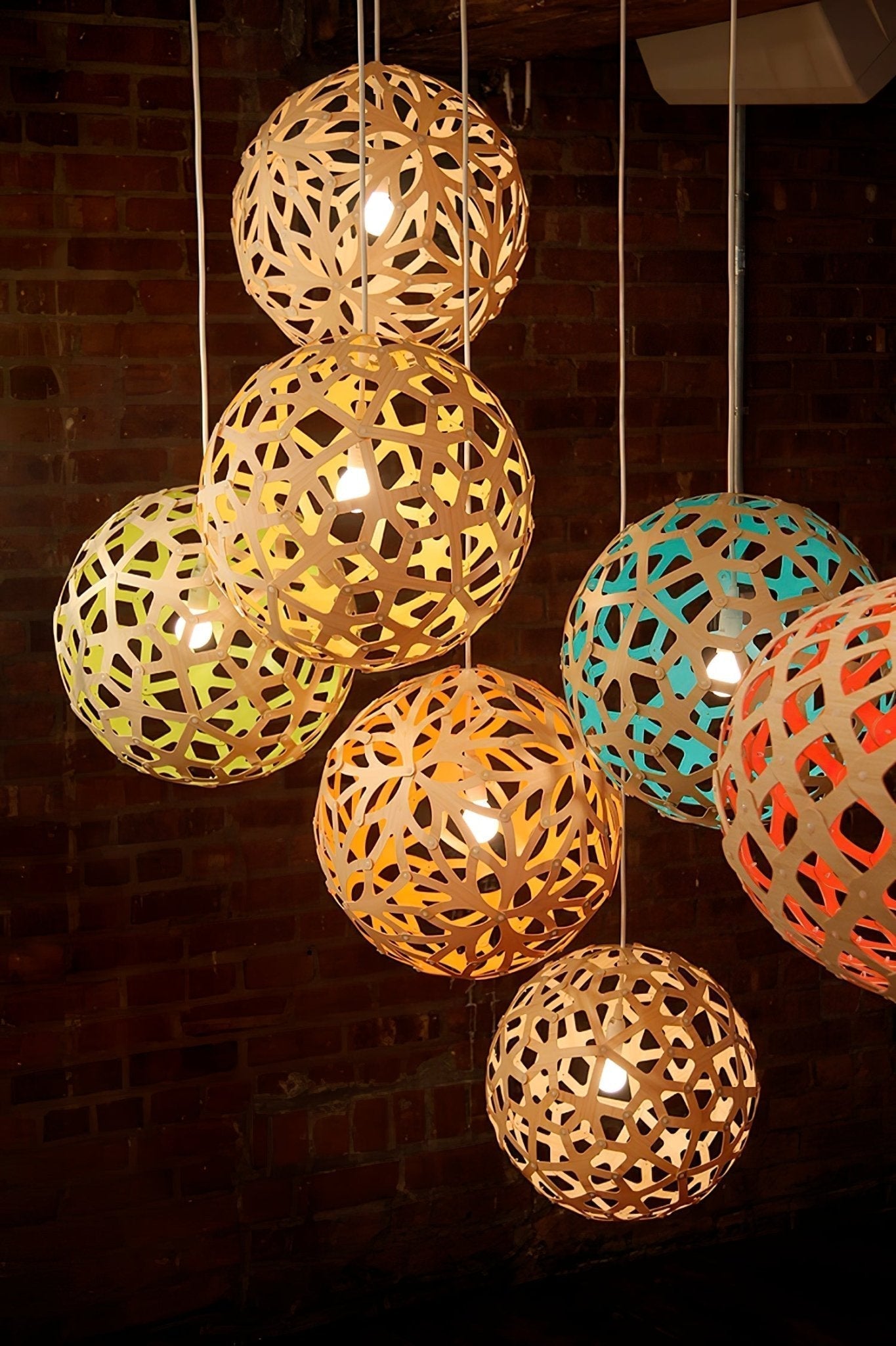 Lustra Suspension Géométrique en Bois Tressé - Neutralighting