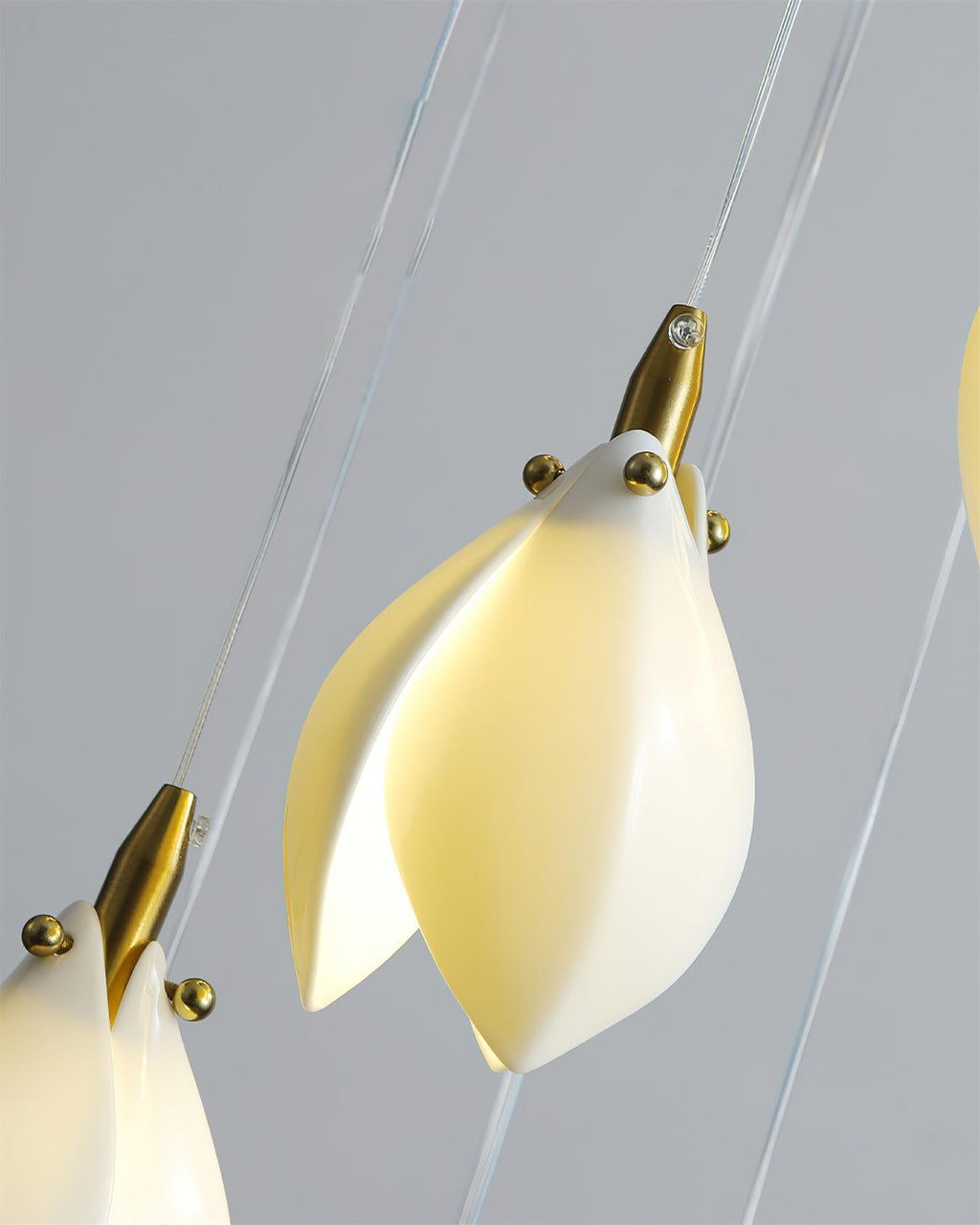 Lilium Lustre Pétales en Cascades Suspendus - Neutralighting