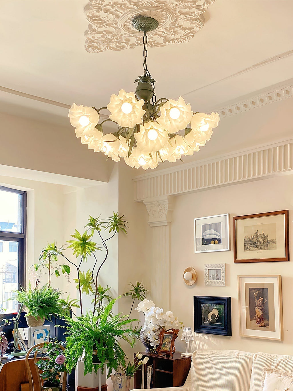 Lustra Chandelier Fleur avec Pétales et Feuilles - Neutralighting