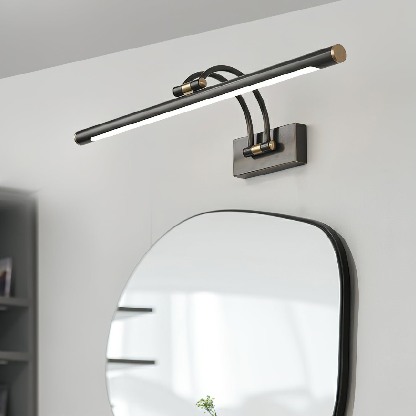Fergus Applique Murale Linéaire Coiffeuse Laiton - Neutralighting