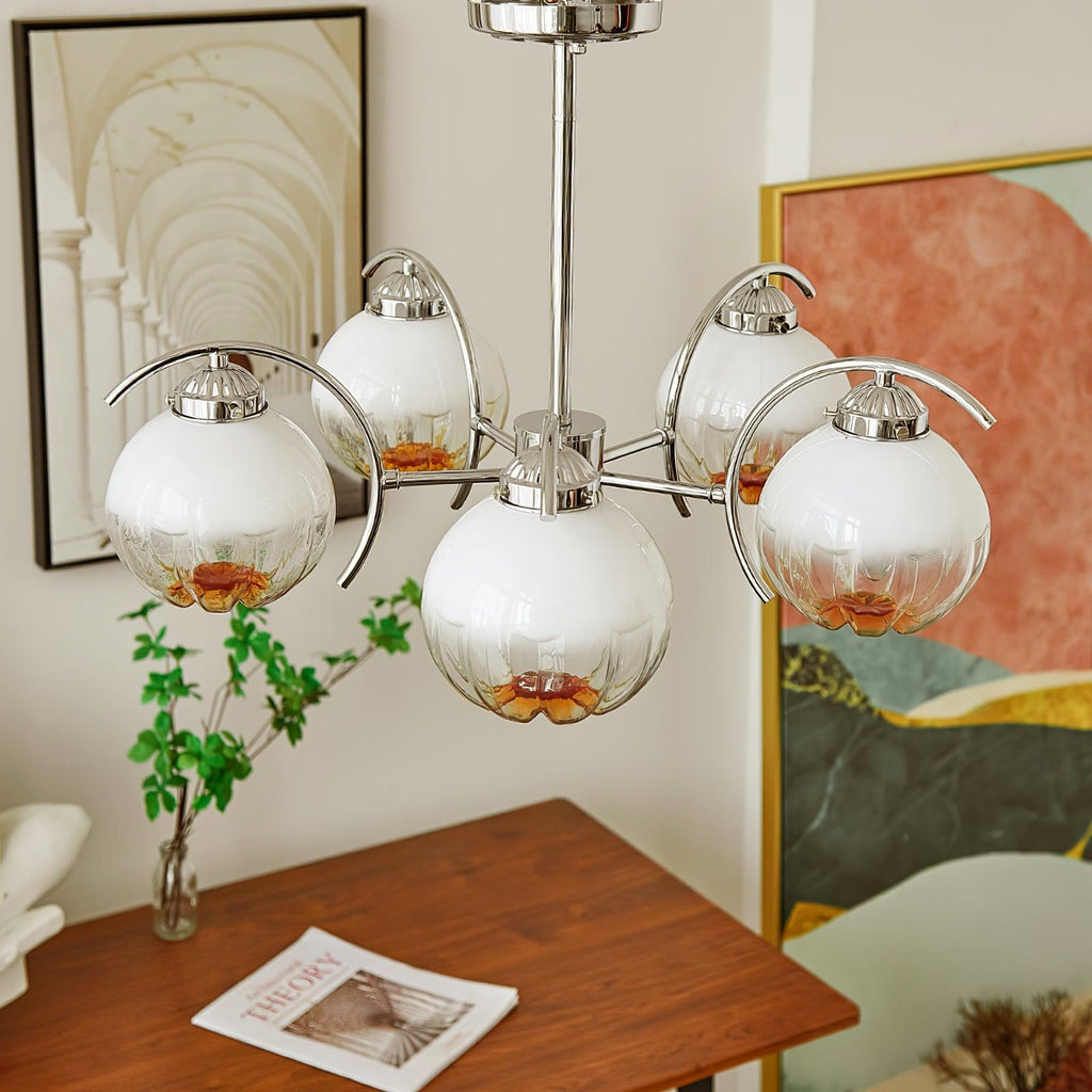 Chandelier Bras Courbés en Chrome avec Abat-jours en Globe Givré - Neutralighting