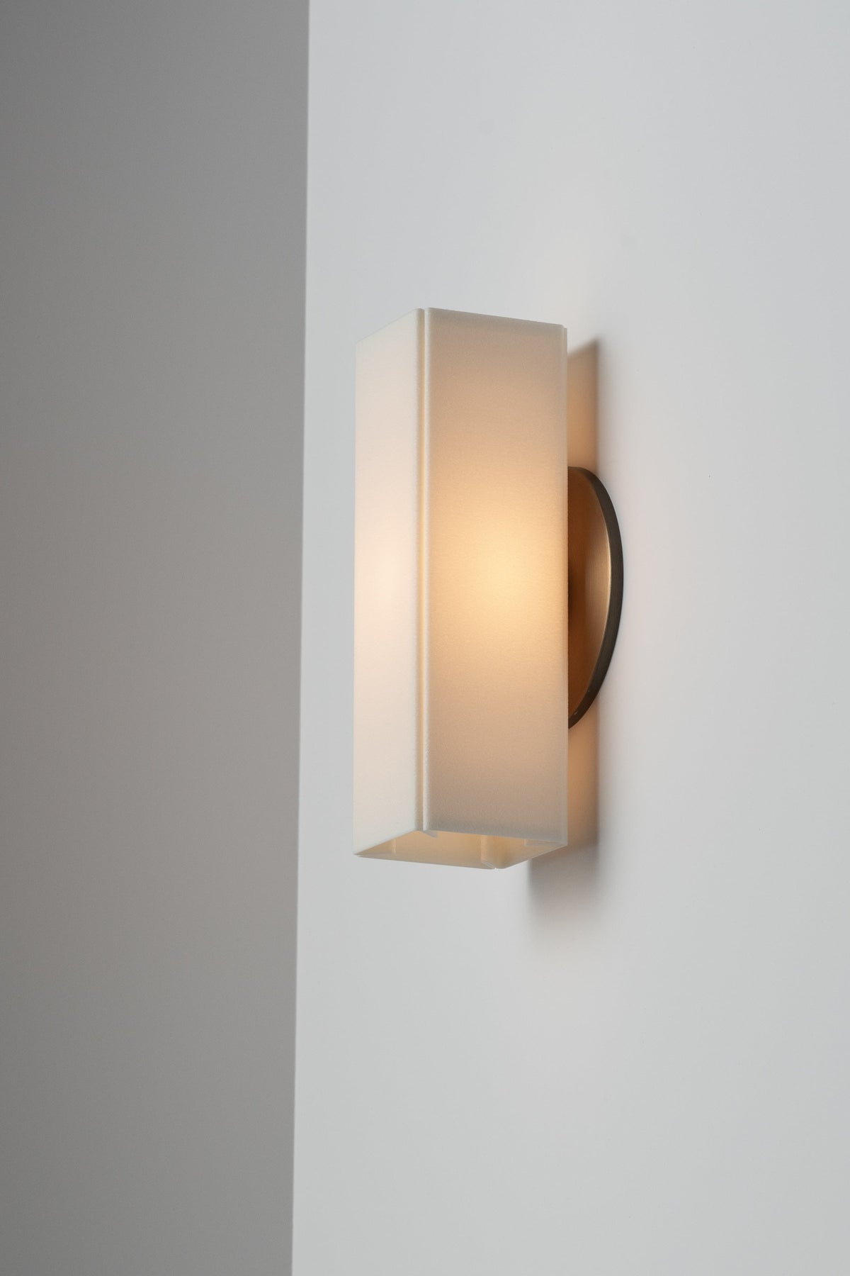 Ivsileth Applique Murale Moderne Minimaliste en Métal et Plastique - Neutralighting