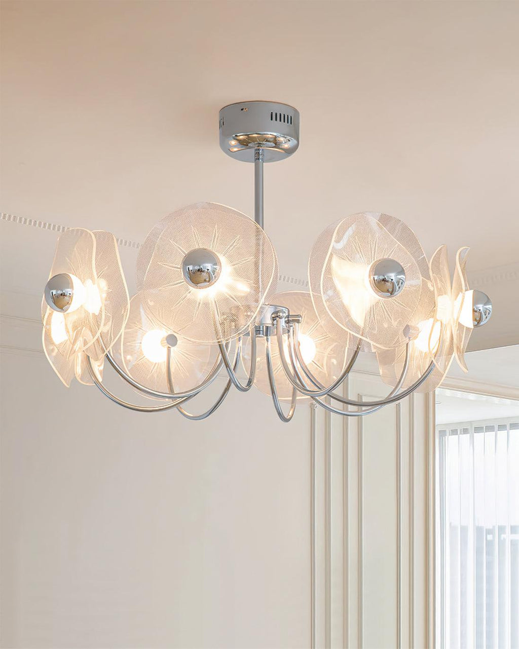 Lotus Lustre Chandelier Verre Courbé Élégant Moderne - Neutralighting