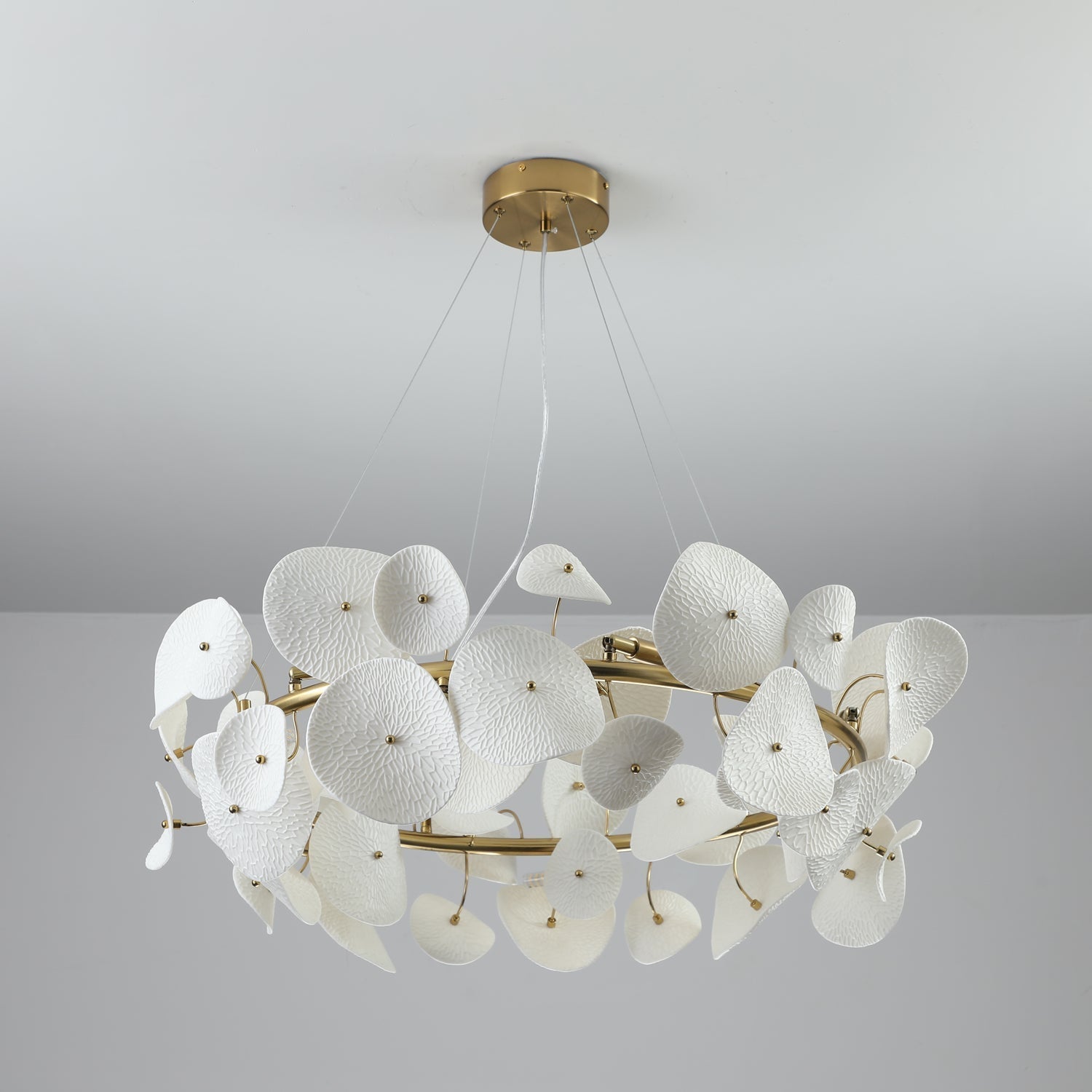 Virinira Lustre en céramique à pétales d'élégance moderne - Neutralighting