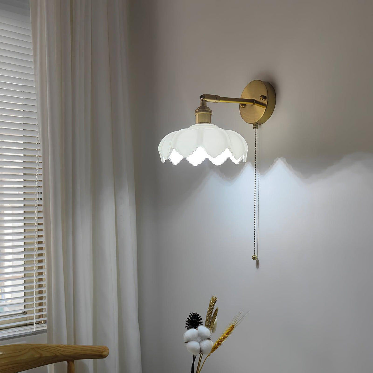 Lotus Applique Murale Verre Art Nordique Orientable - Neutralighting