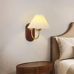 Solenne Applique murale vintage à abat-jour plissé - Neutralighting