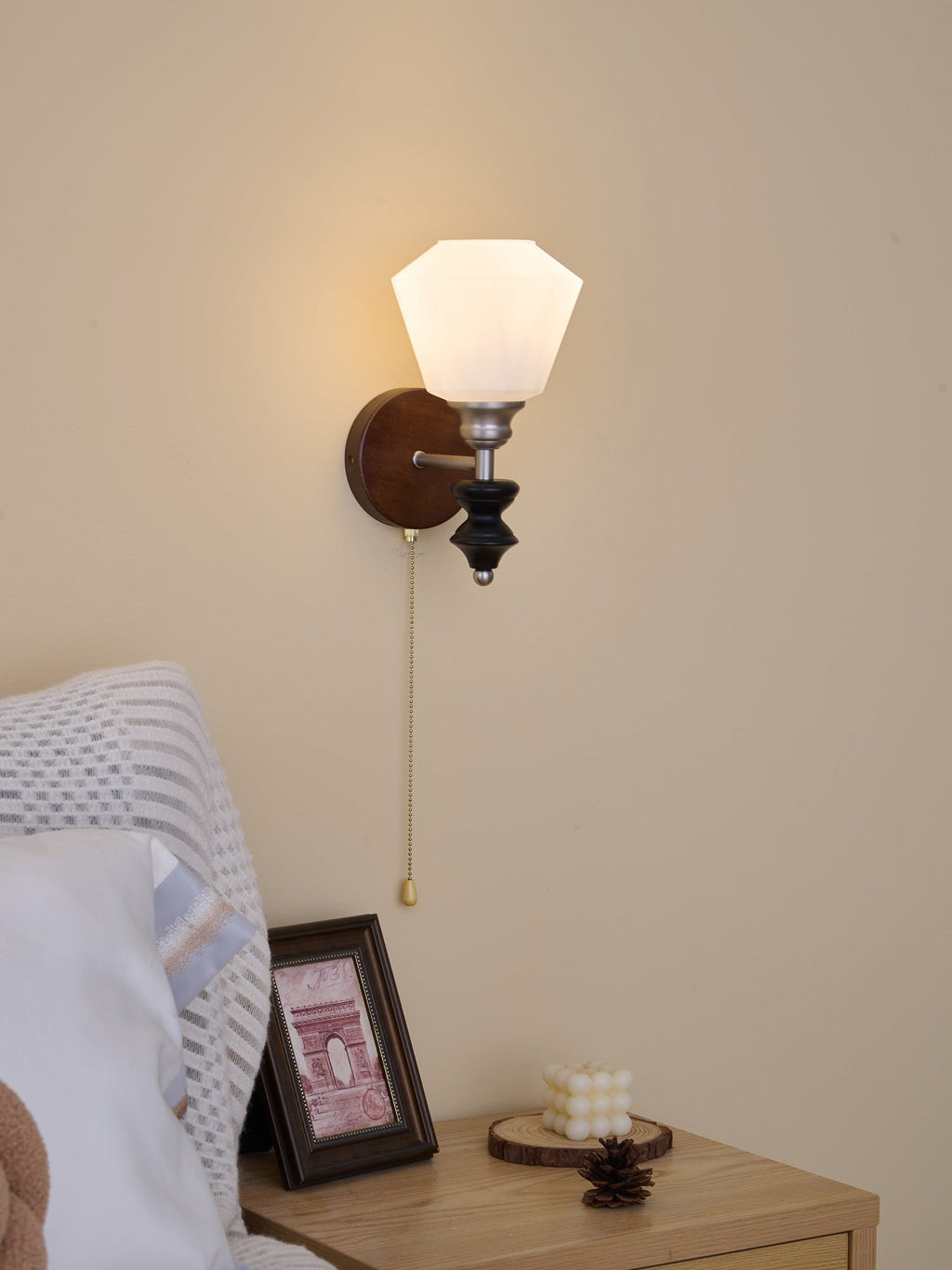 Lucille Applique Murale en Verre Art Classique et Bois - Neutralighting