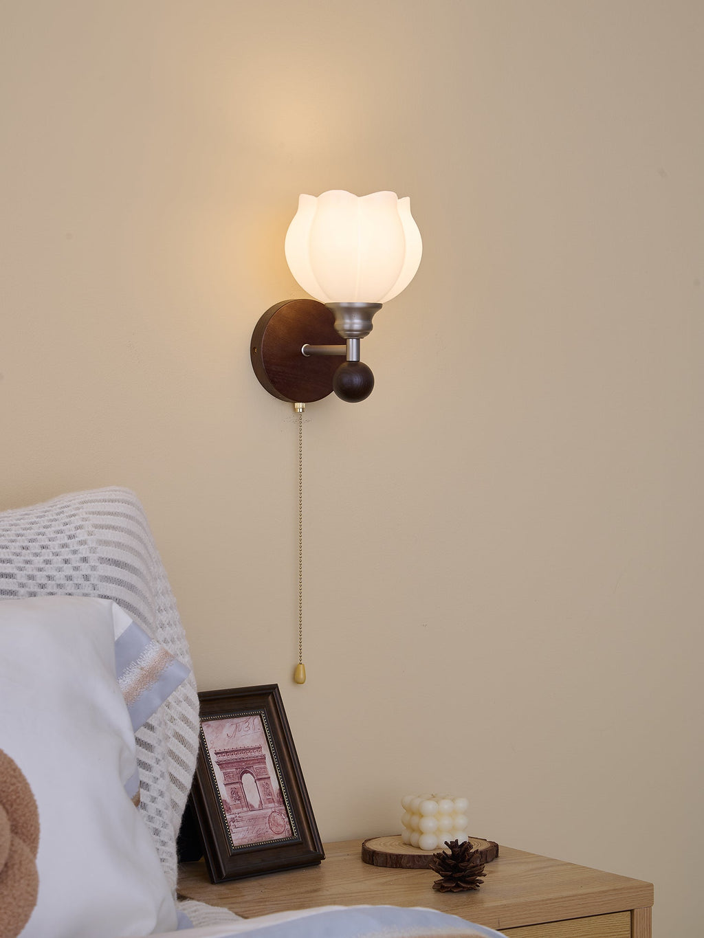Lucille Applique Murale en Verre Art Classique et Bois - Neutralighting