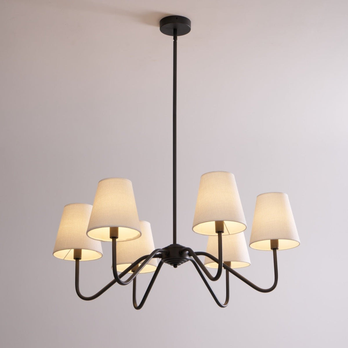 Aurvarira Chandelier Classique Noir en Tissu Lumos - Neutralighting
