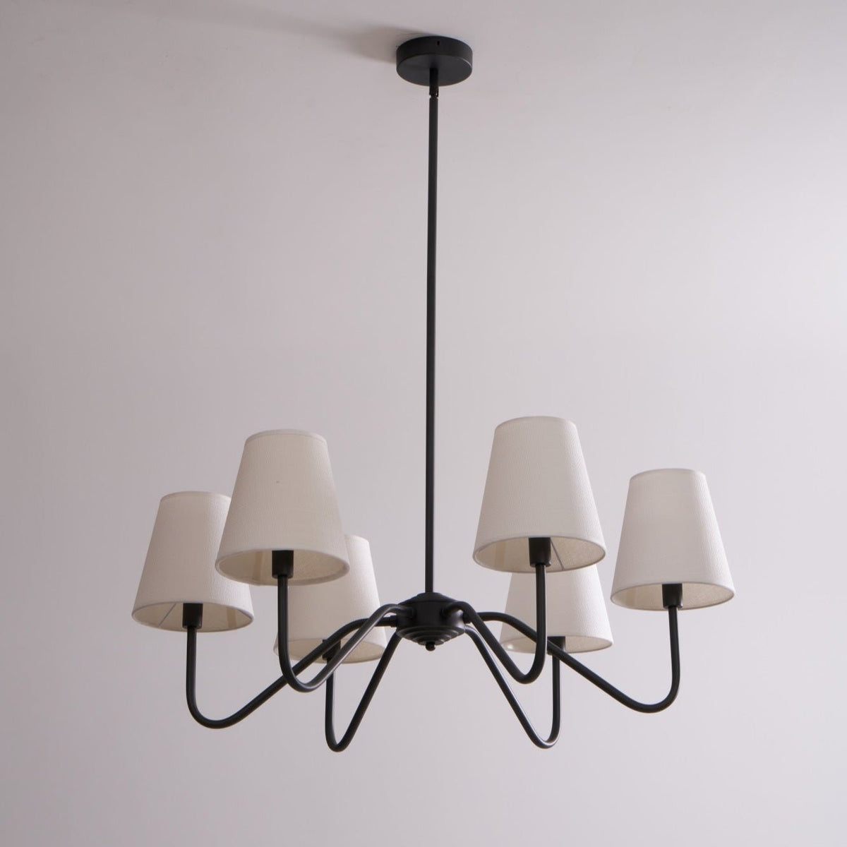 Aurvarira Chandelier Classique Noir en Tissu Lumos - Neutralighting