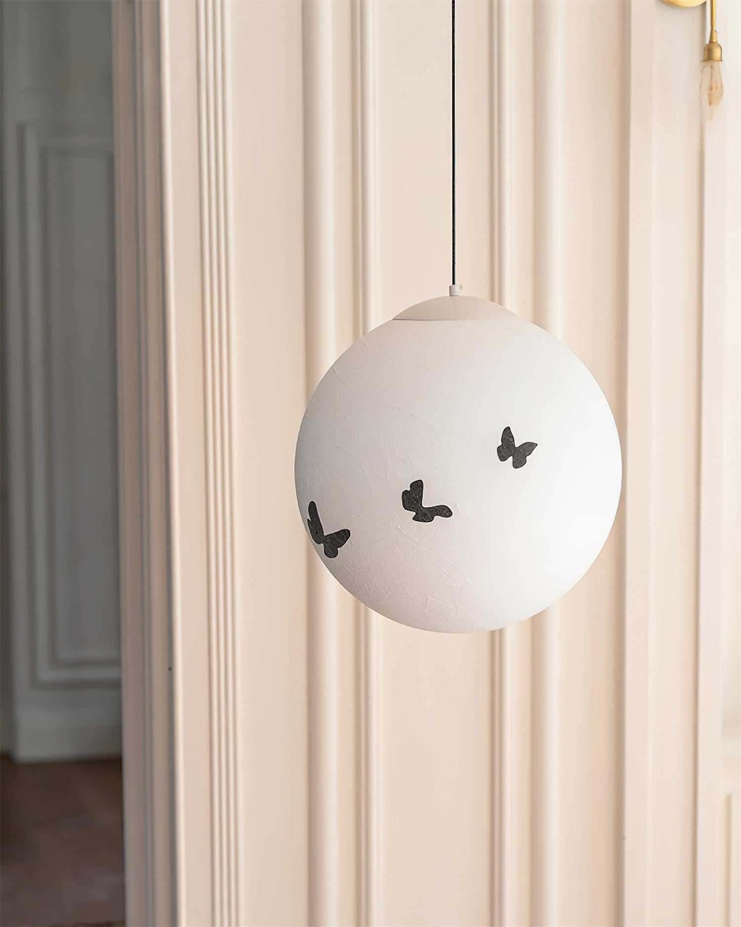 Luna Suspension Globe Flutter - Neutralighting